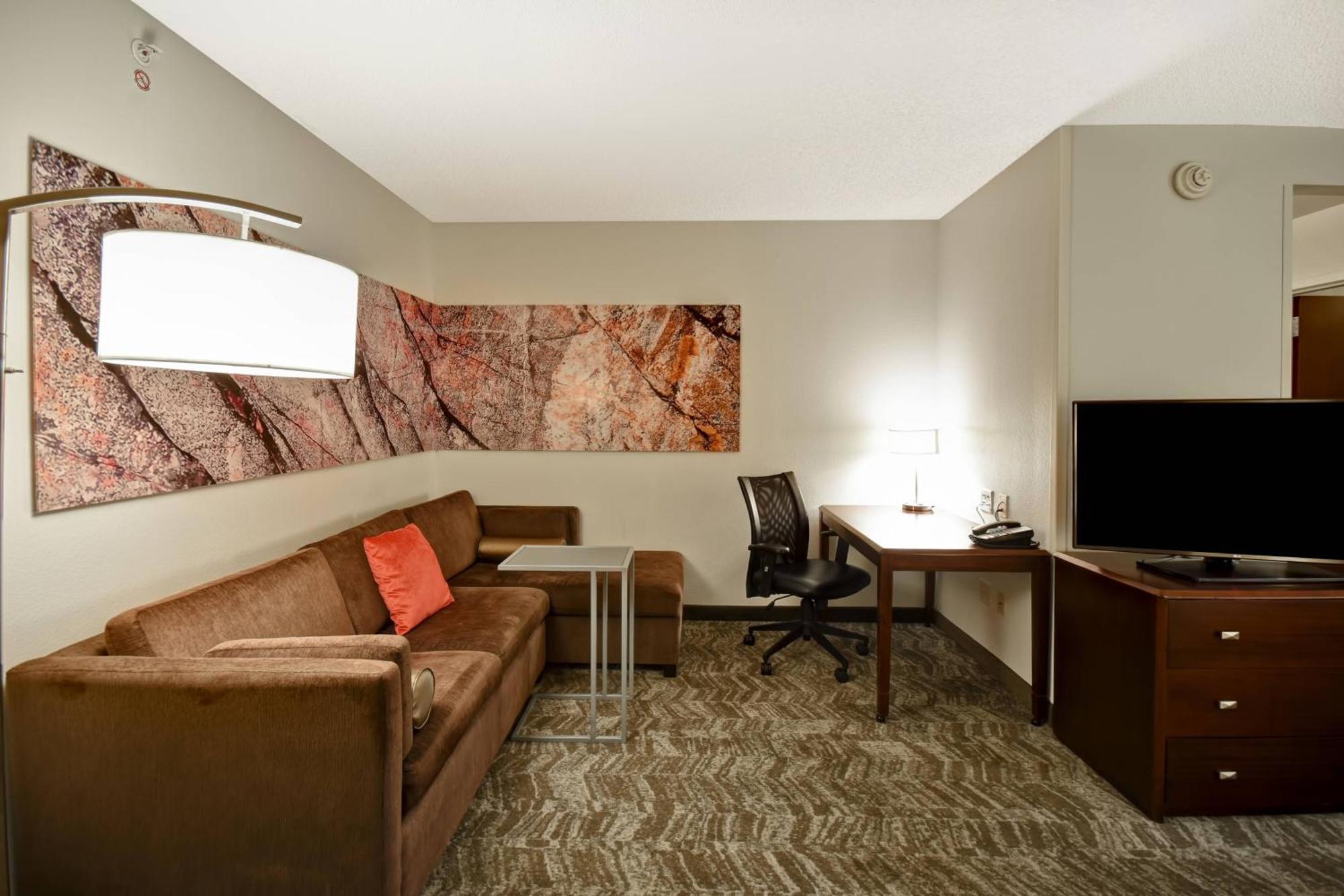 Springhill Suites Louisville Airport Екстериор снимка