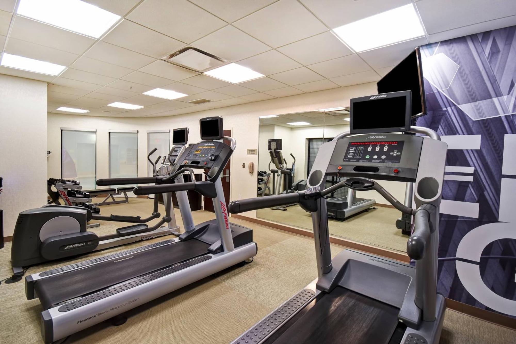 Springhill Suites Louisville Airport Екстериор снимка