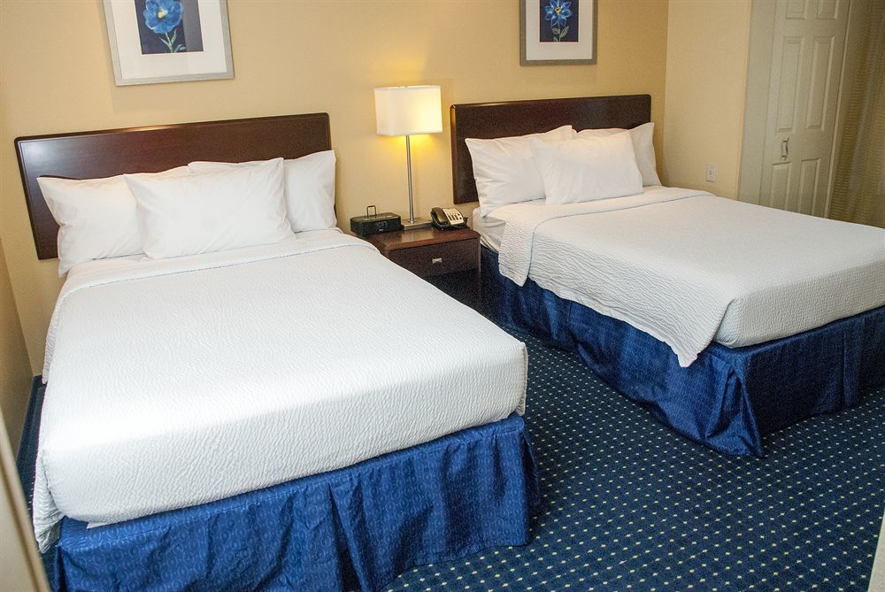 Springhill Suites Louisville Airport Екстериор снимка