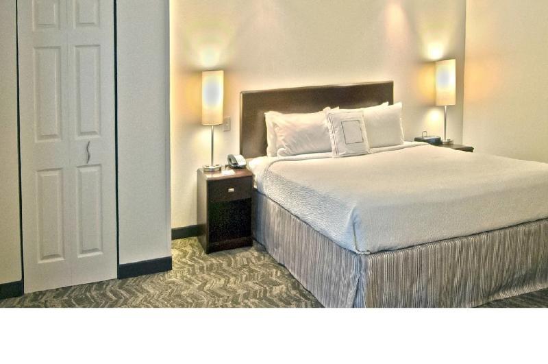 Springhill Suites Louisville Airport Екстериор снимка