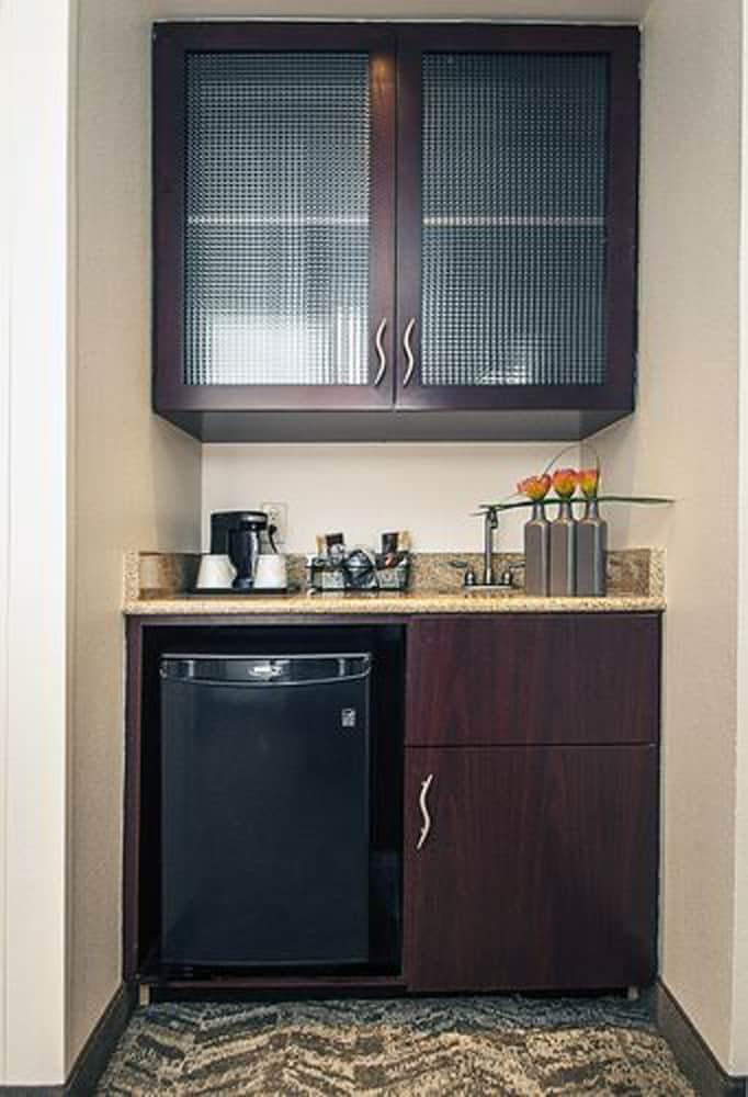 Springhill Suites Louisville Airport Екстериор снимка